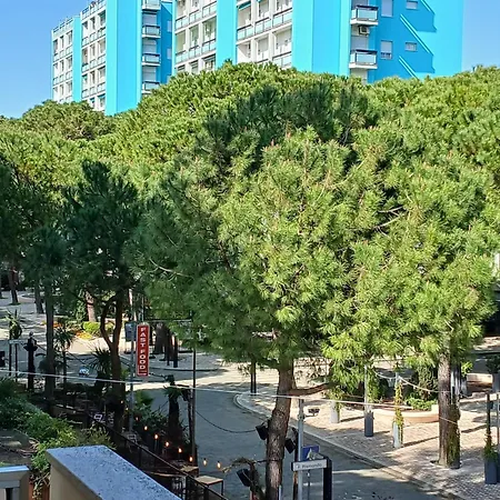 Cv010 - Cervia, Quadrilocale Con Terrazzo In Centro * Milano Marittima